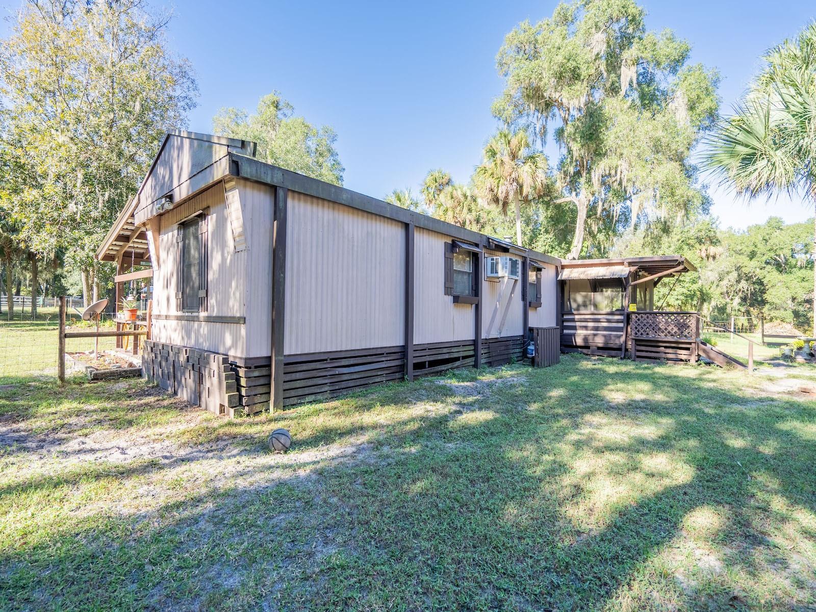 Image 40 of 53 For 15429 38th Court