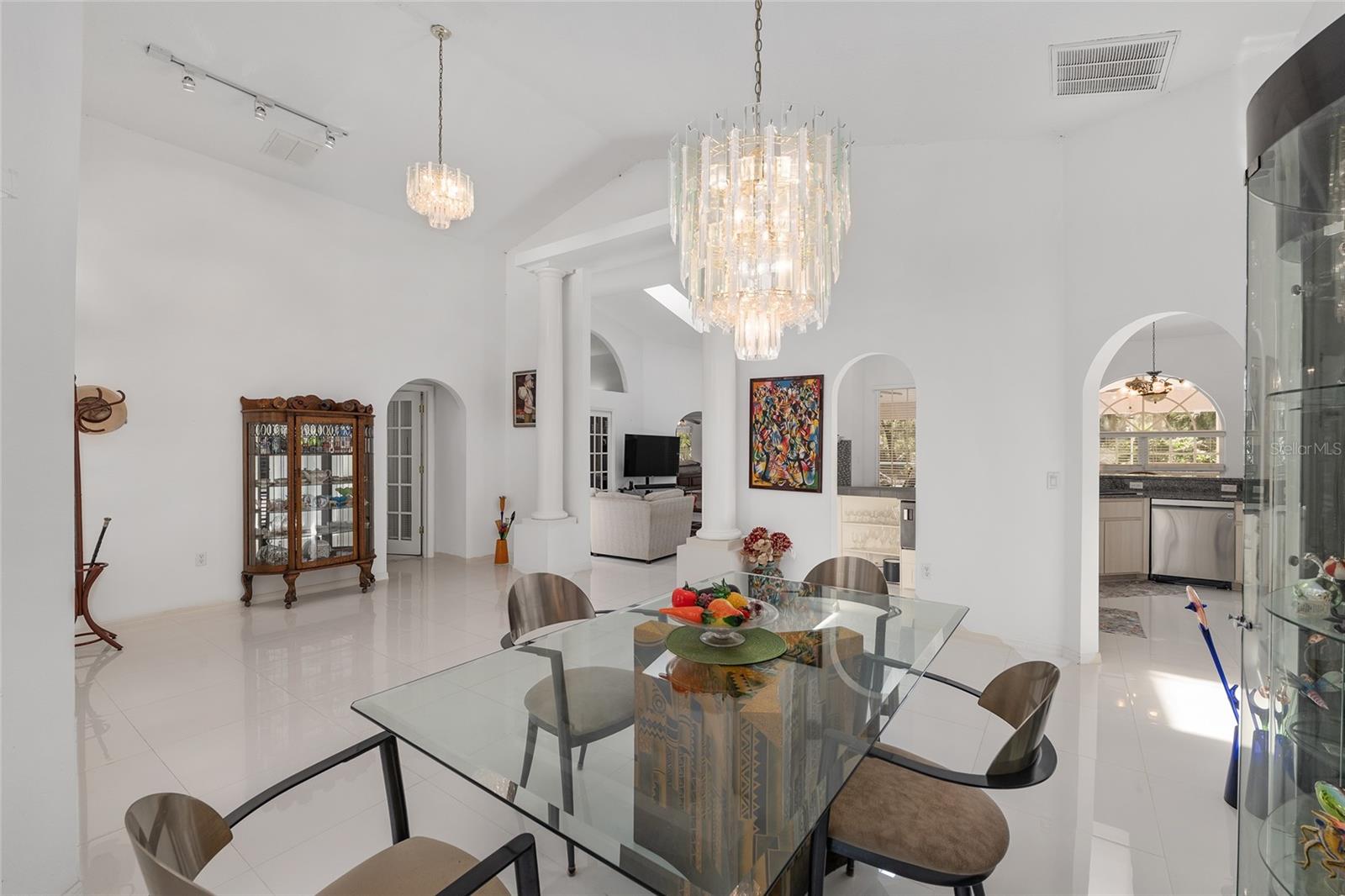 Image 20 of 89 For 90 Winding River Lane