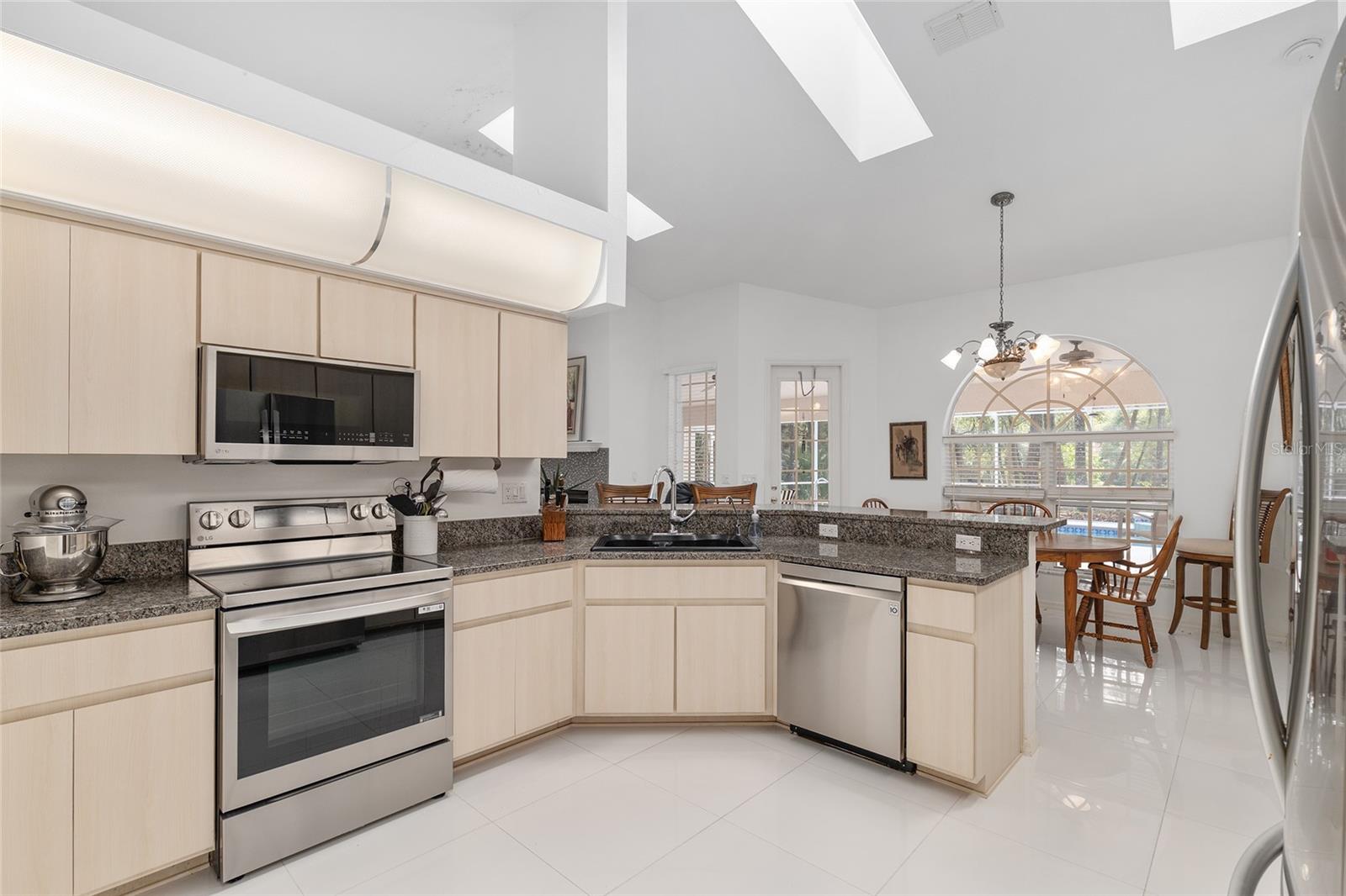 Image 39 of 89 For 90 Winding River Lane