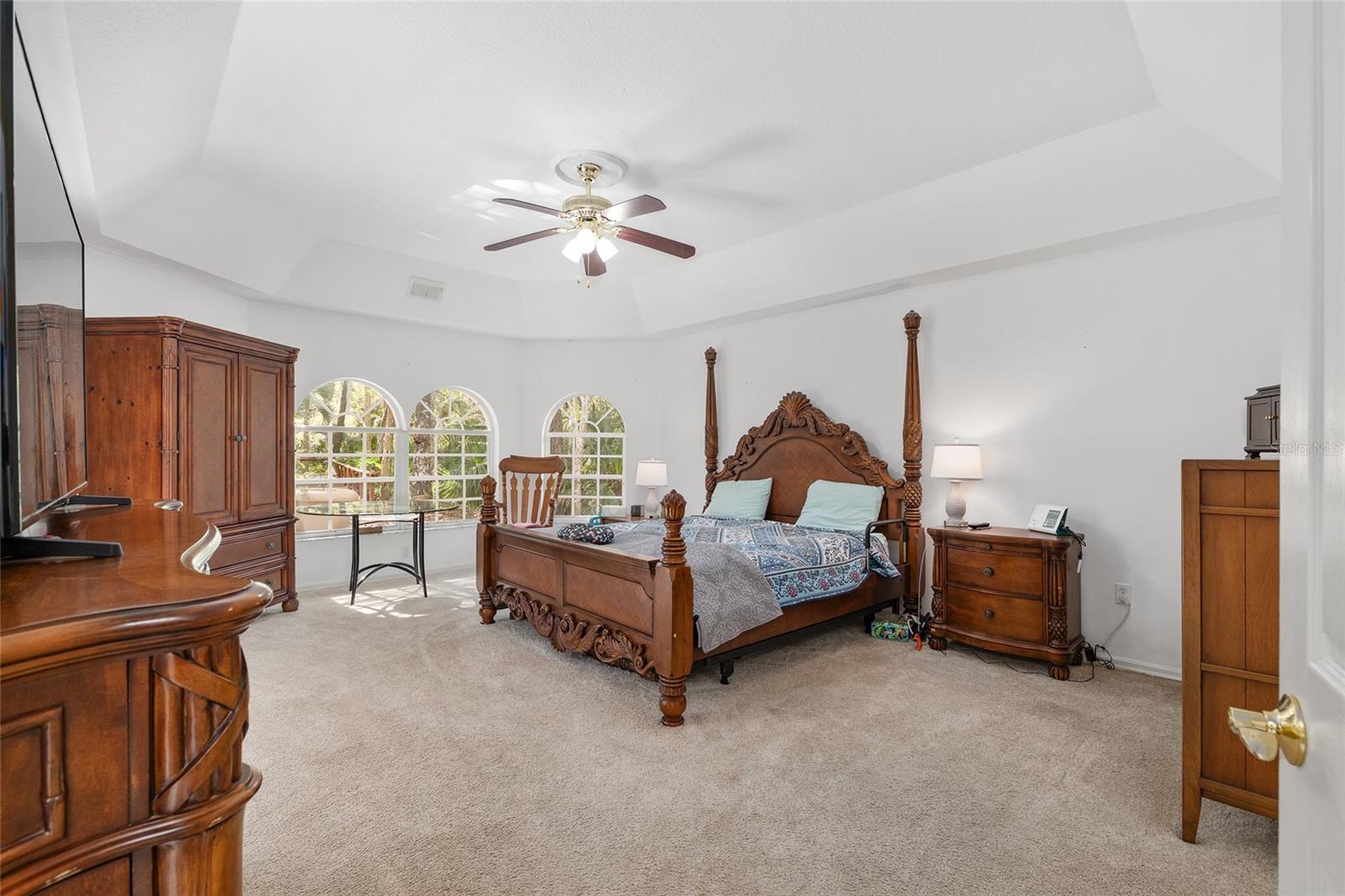 Image 41 of 89 For 90 Winding River Lane