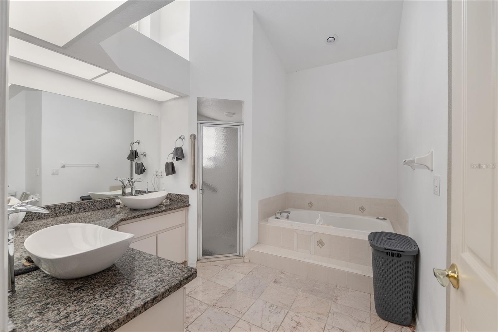 Image 46 of 89 For 90 Winding River Lane