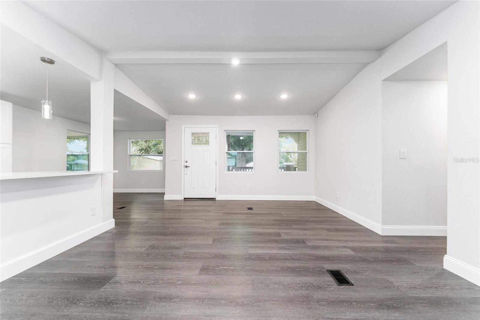 Image 15 of 62 For 9405 140th Place