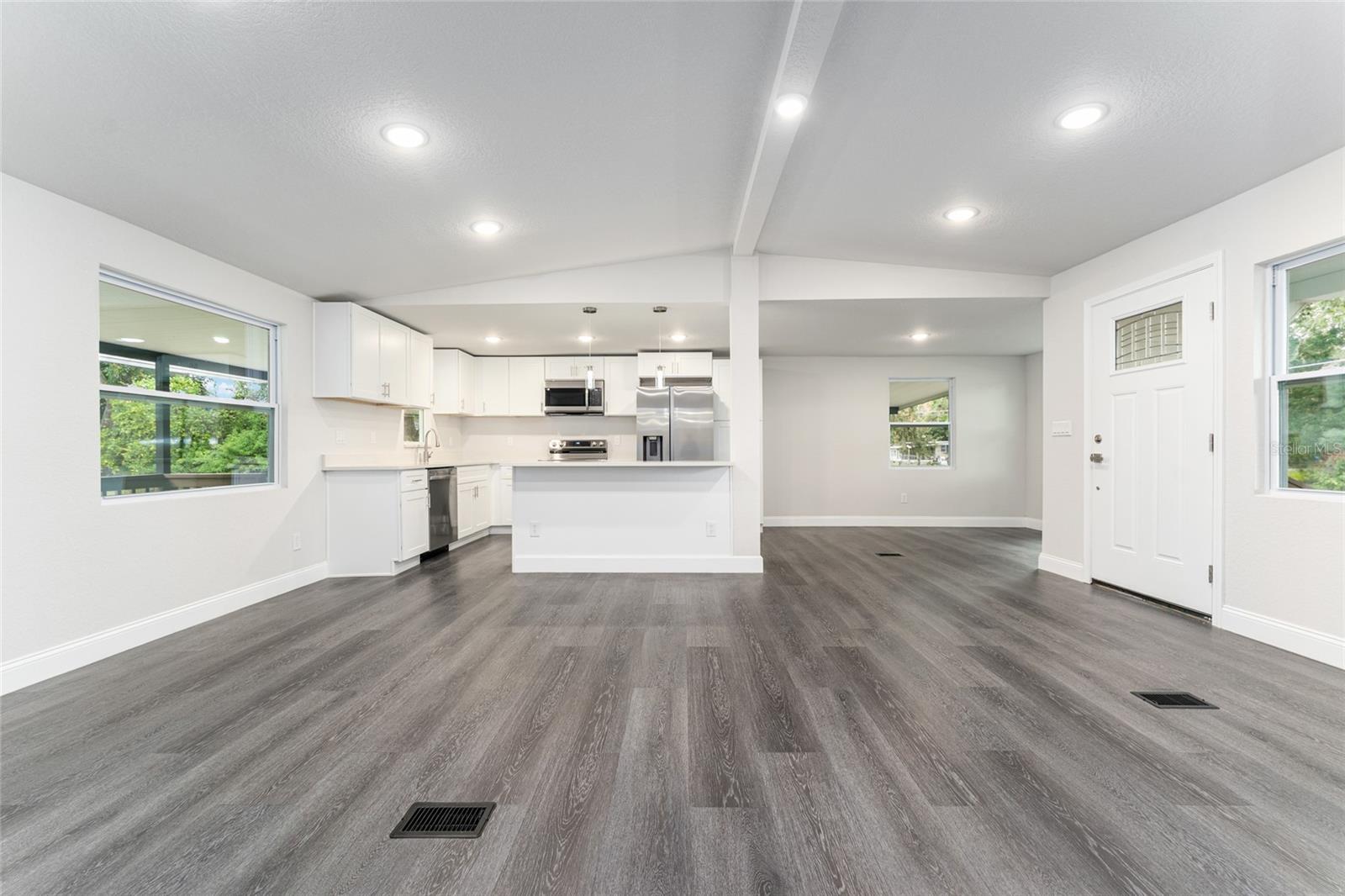 Image 17 of 62 For 9405 140th Place