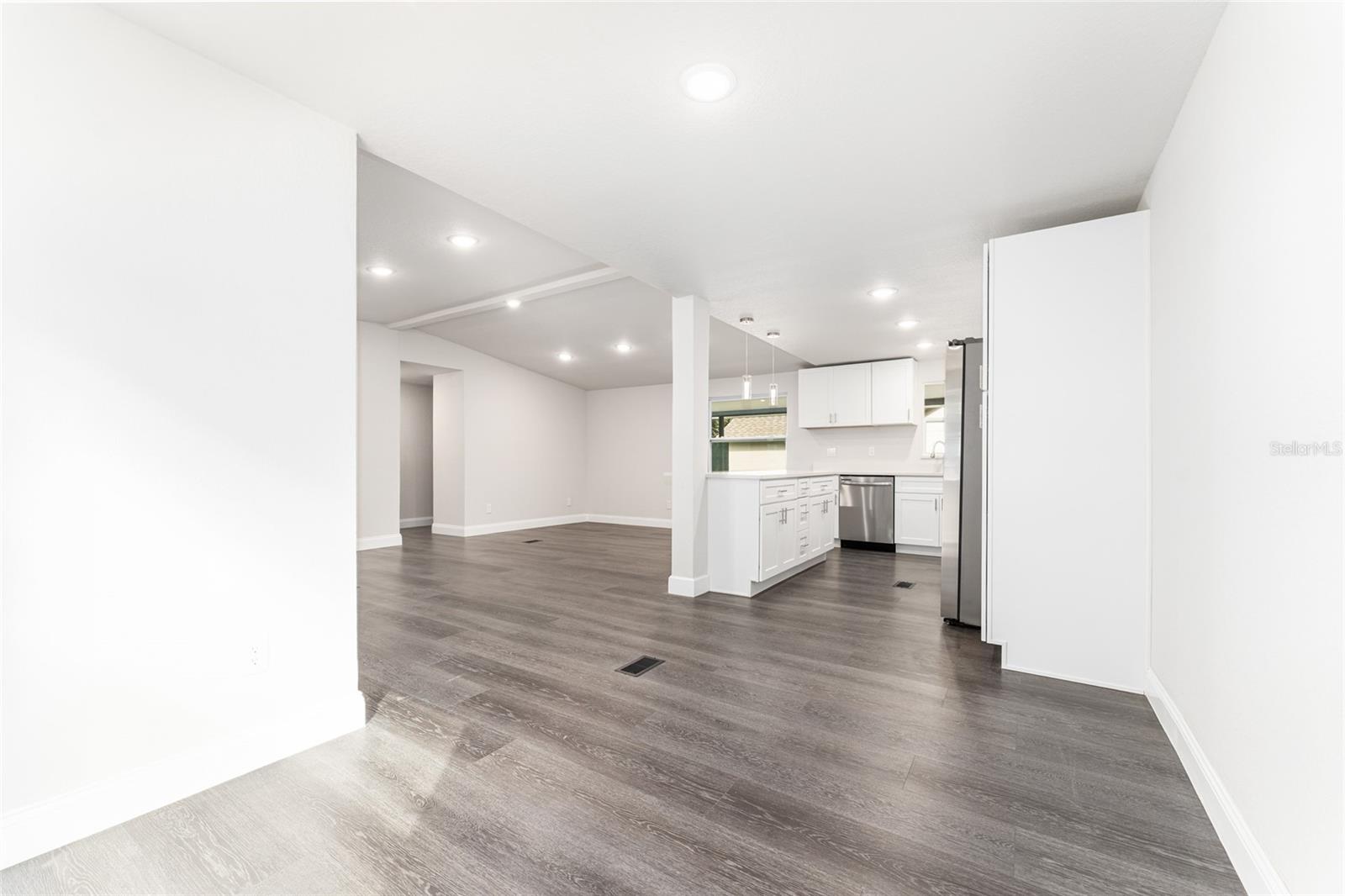 Image 22 of 62 For 9405 140th Place