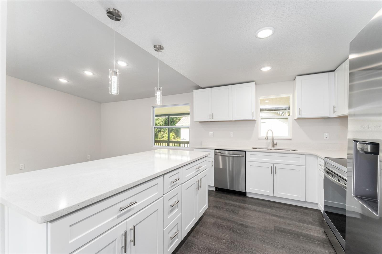 Image 24 of 62 For 9405 140th Place