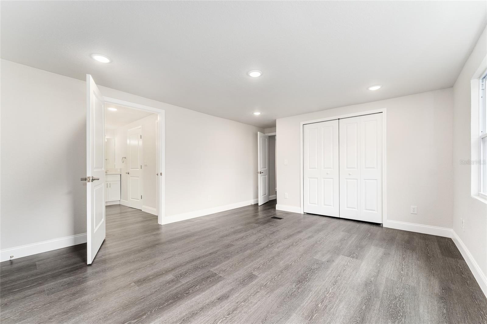 Image 39 of 62 For 9405 140th Place