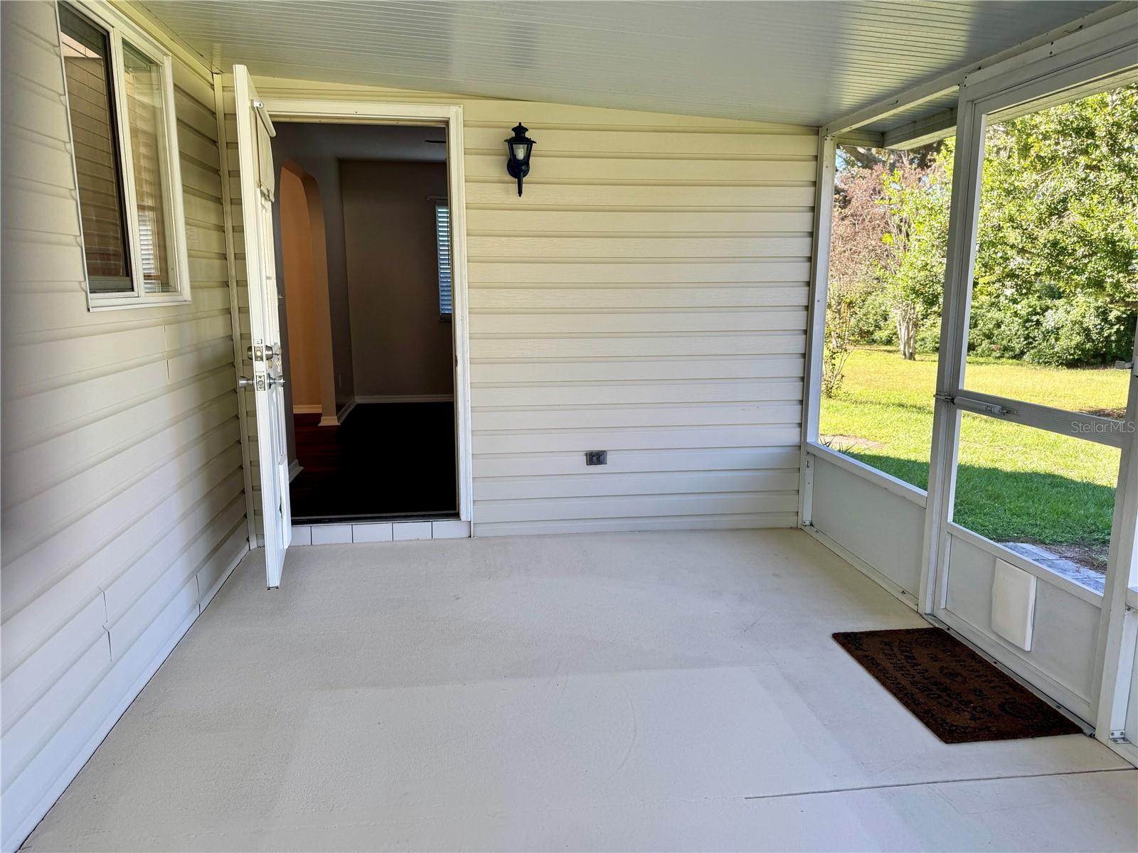 Image 12 of 29 For 6346 60th Court