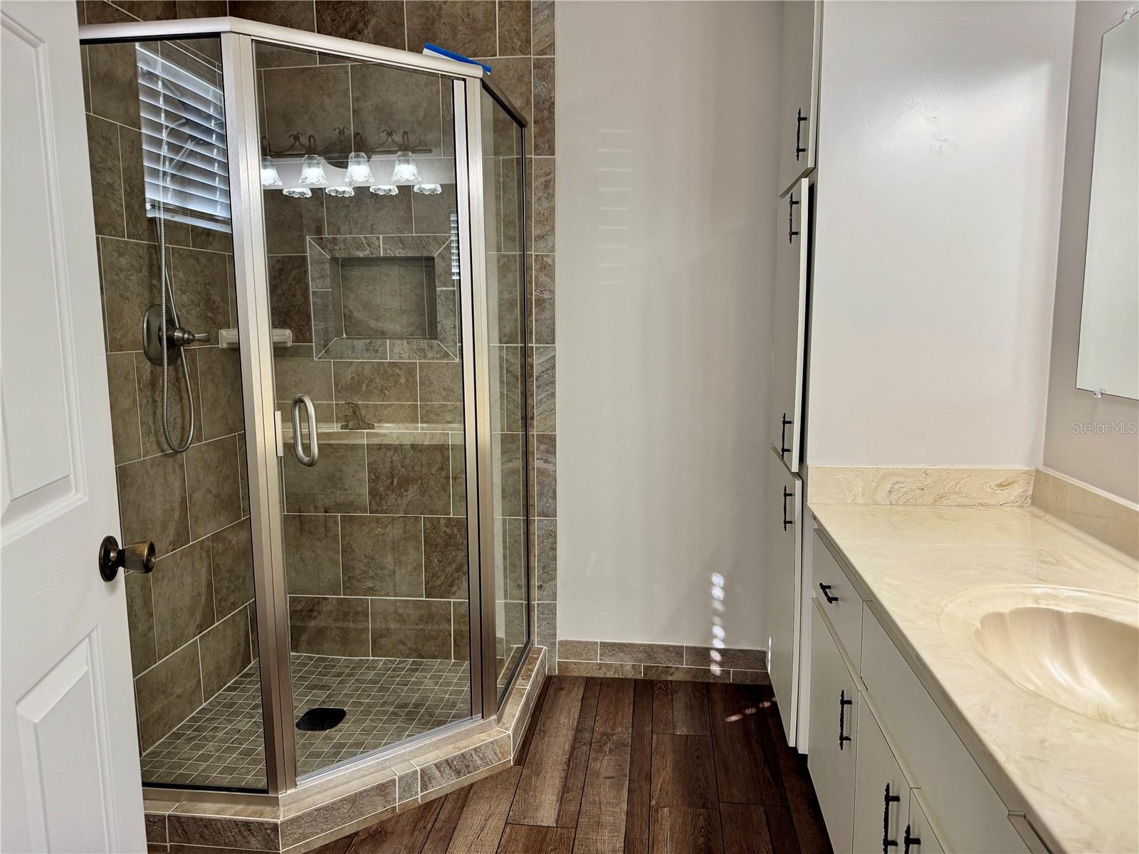 Image 18 of 29 For 6346 60th Court