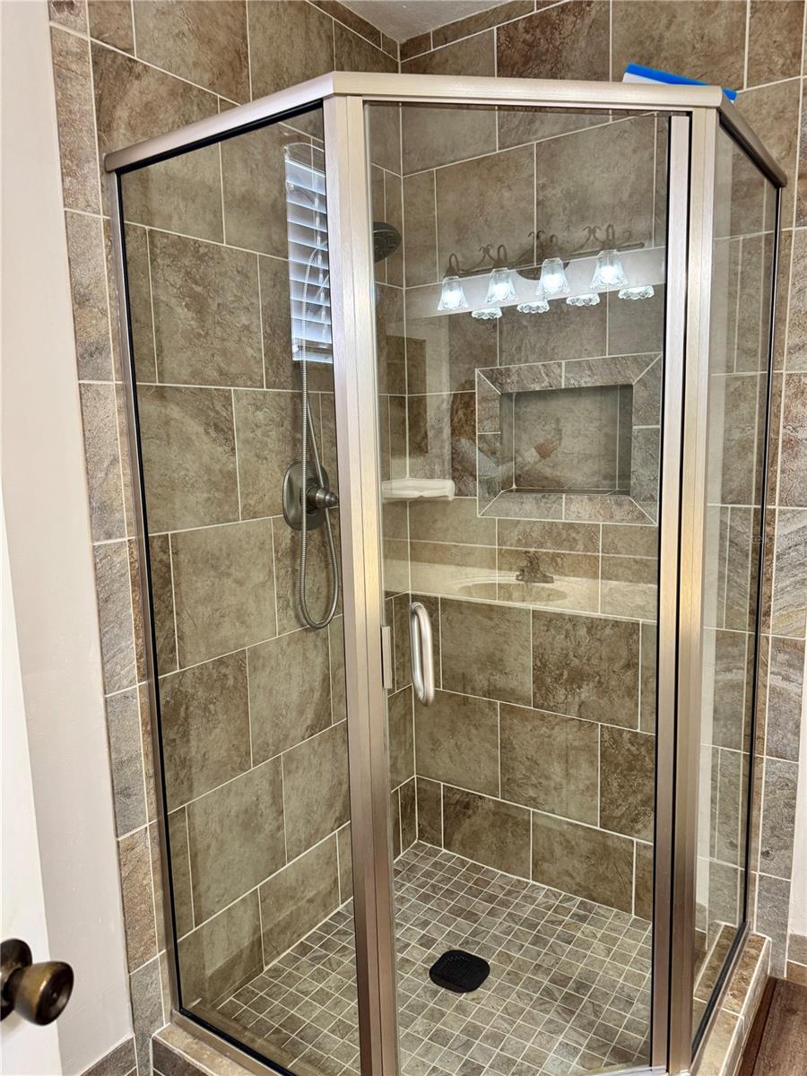 Image 19 of 29 For 6346 60th Court