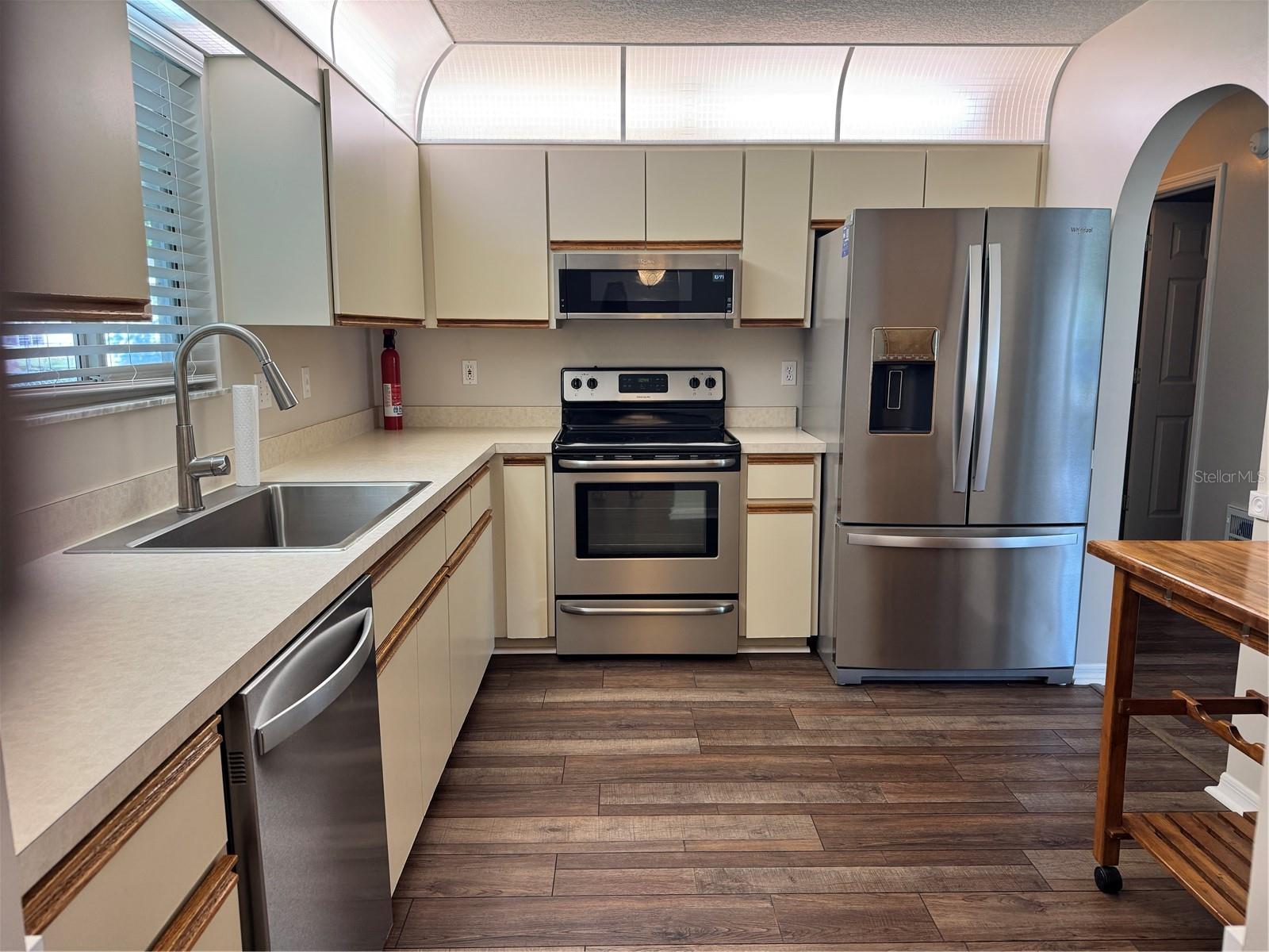 Image 7 of 29 For 6346 60th Court