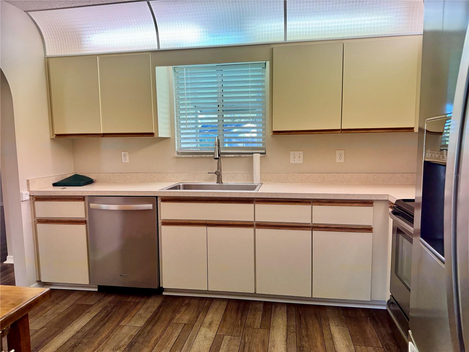 Image 9 of 29 For 6346 60th Court