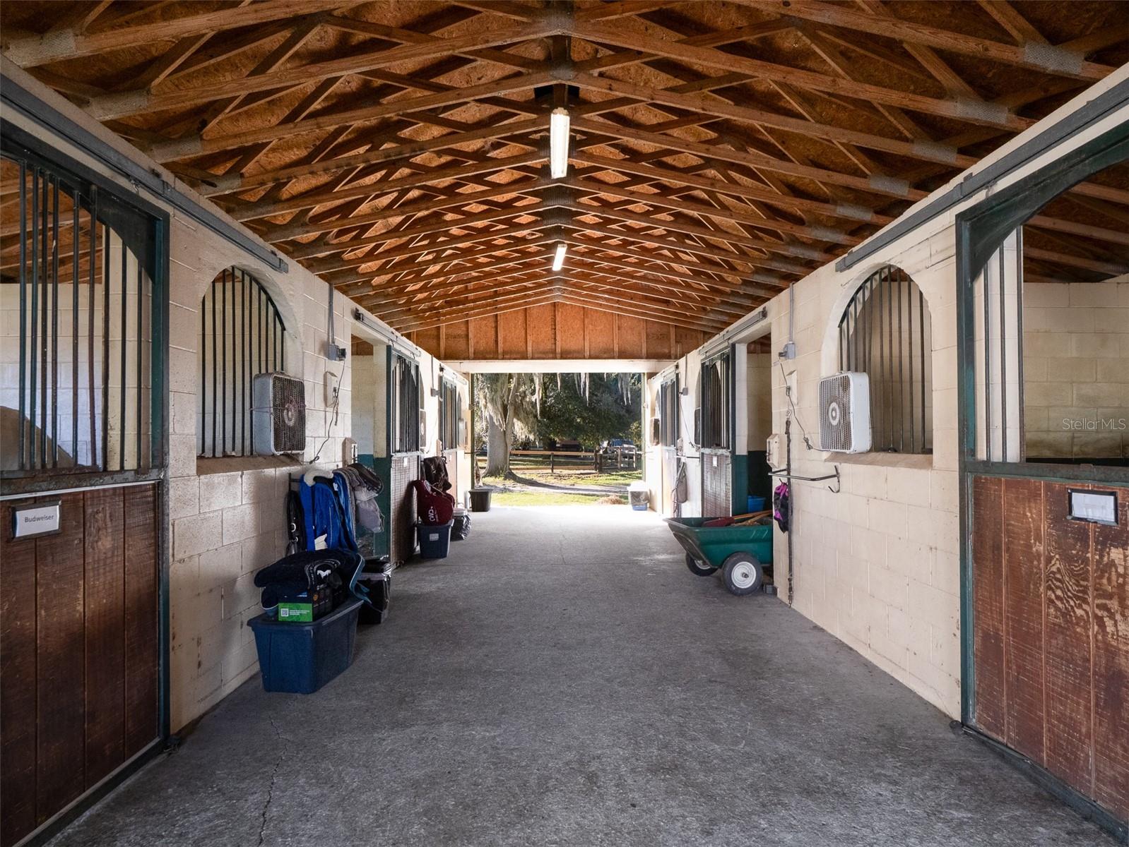 Image 22 of 34 For 13010 90th Avenue