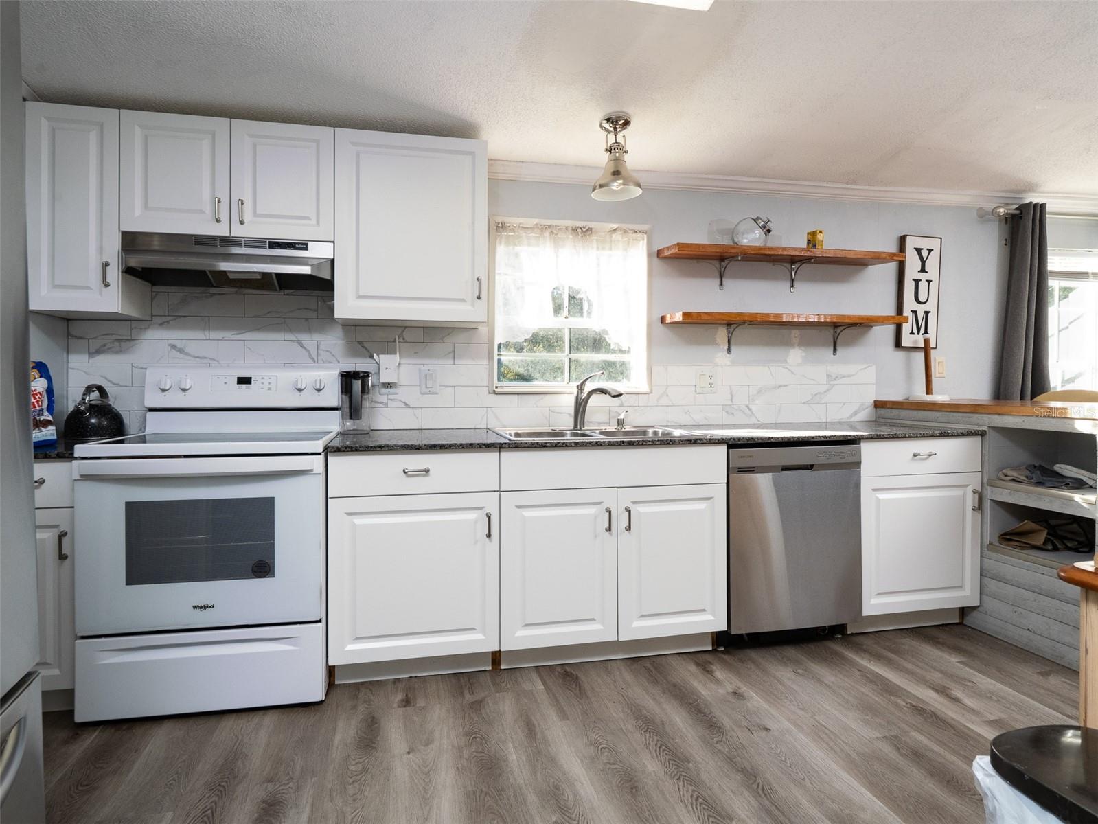 Image 28 of 34 For 13010 90th Avenue