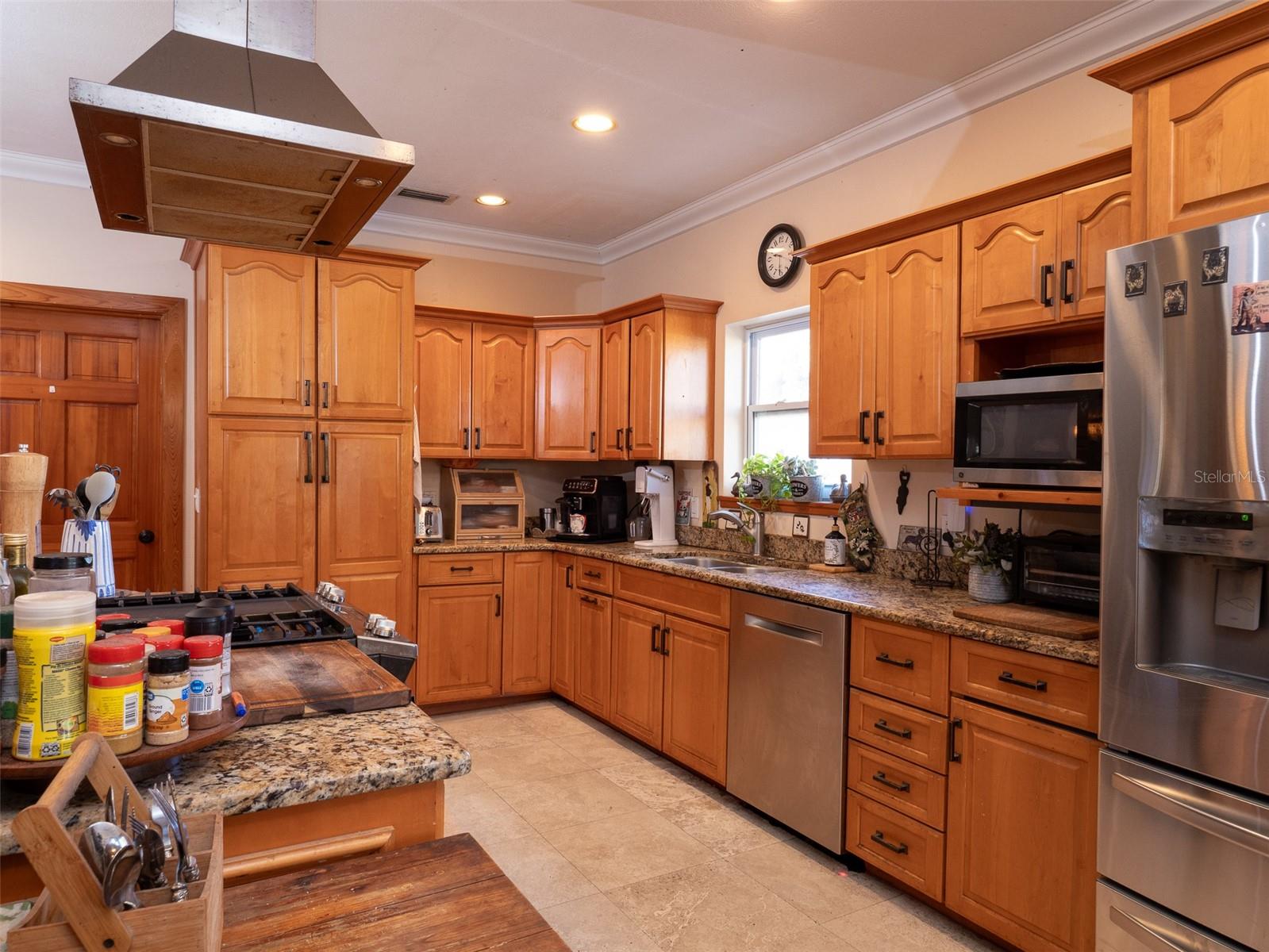 Image 8 of 34 For 13010 90th Avenue