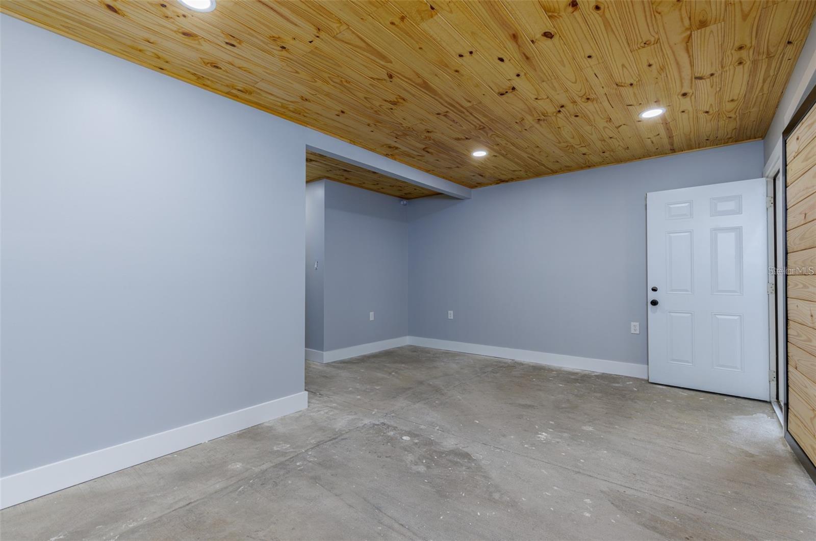 Image 9 of 32 For 1285 102nd Boulevard