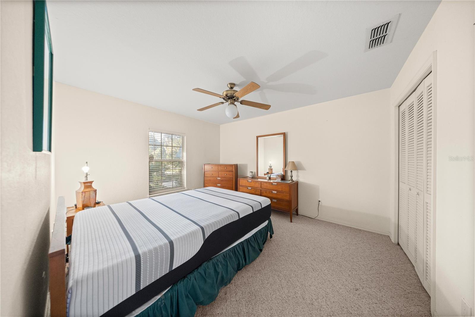 Image 15 of 31 For 5025 4th Circle