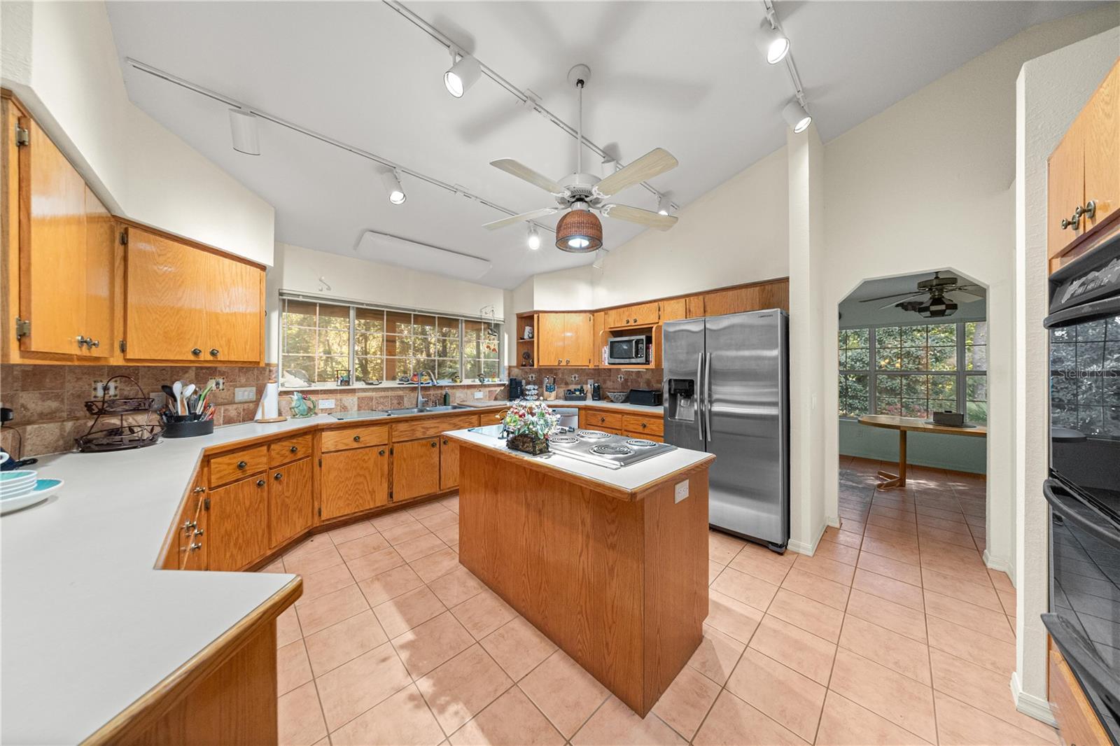 Image 4 of 31 For 5025 4th Circle