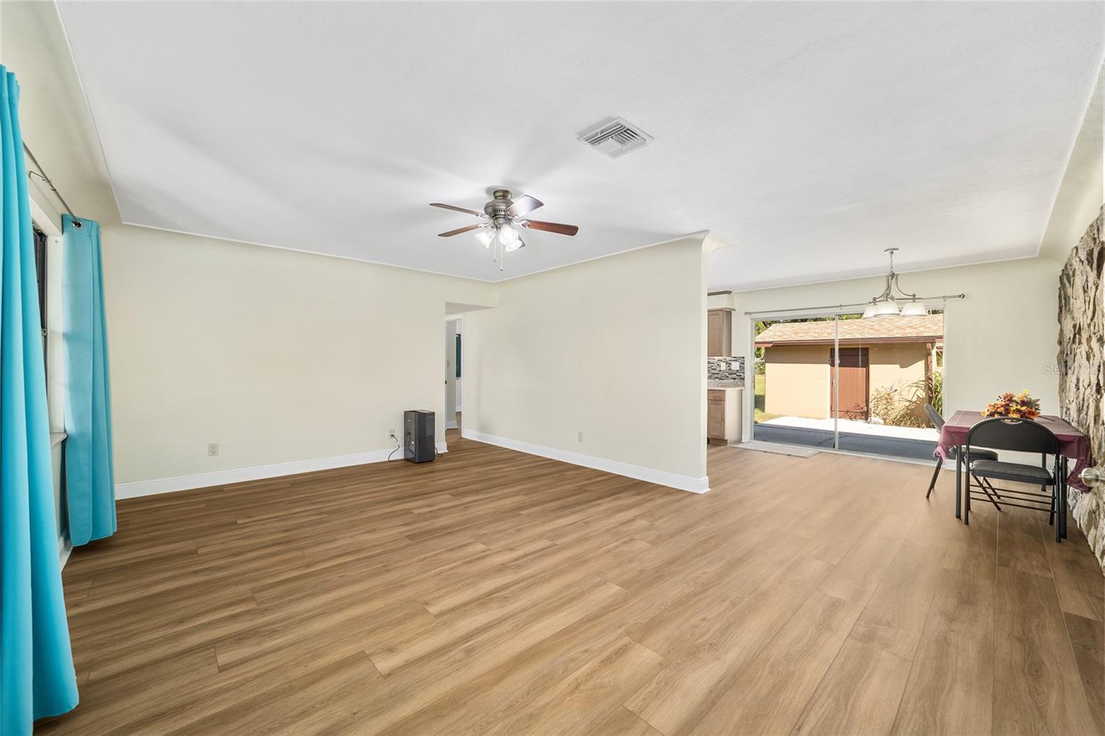 Image 27 of 56 For 5201 Jasmine Lane