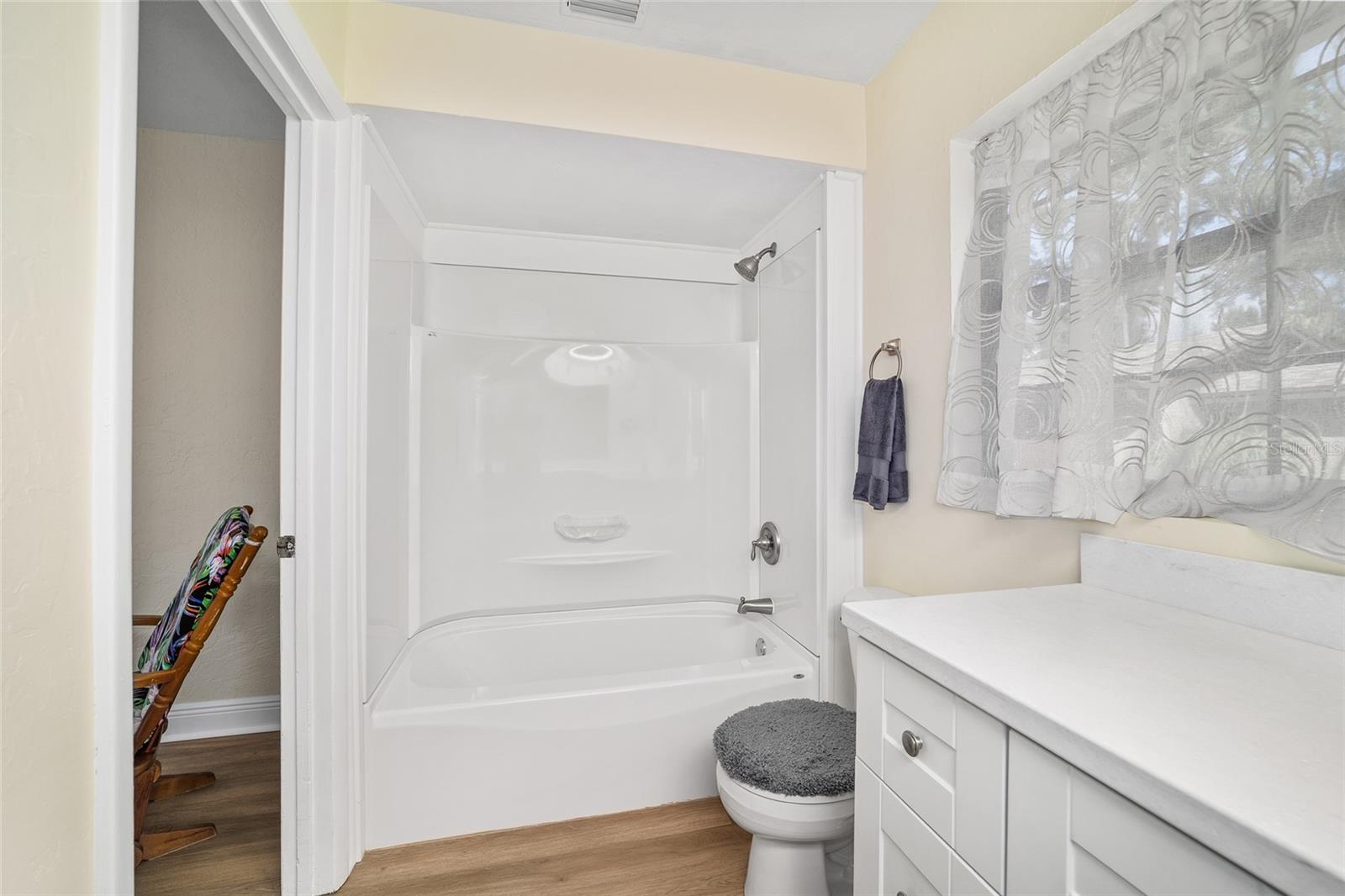 Image 46 of 56 For 5201 Jasmine Lane