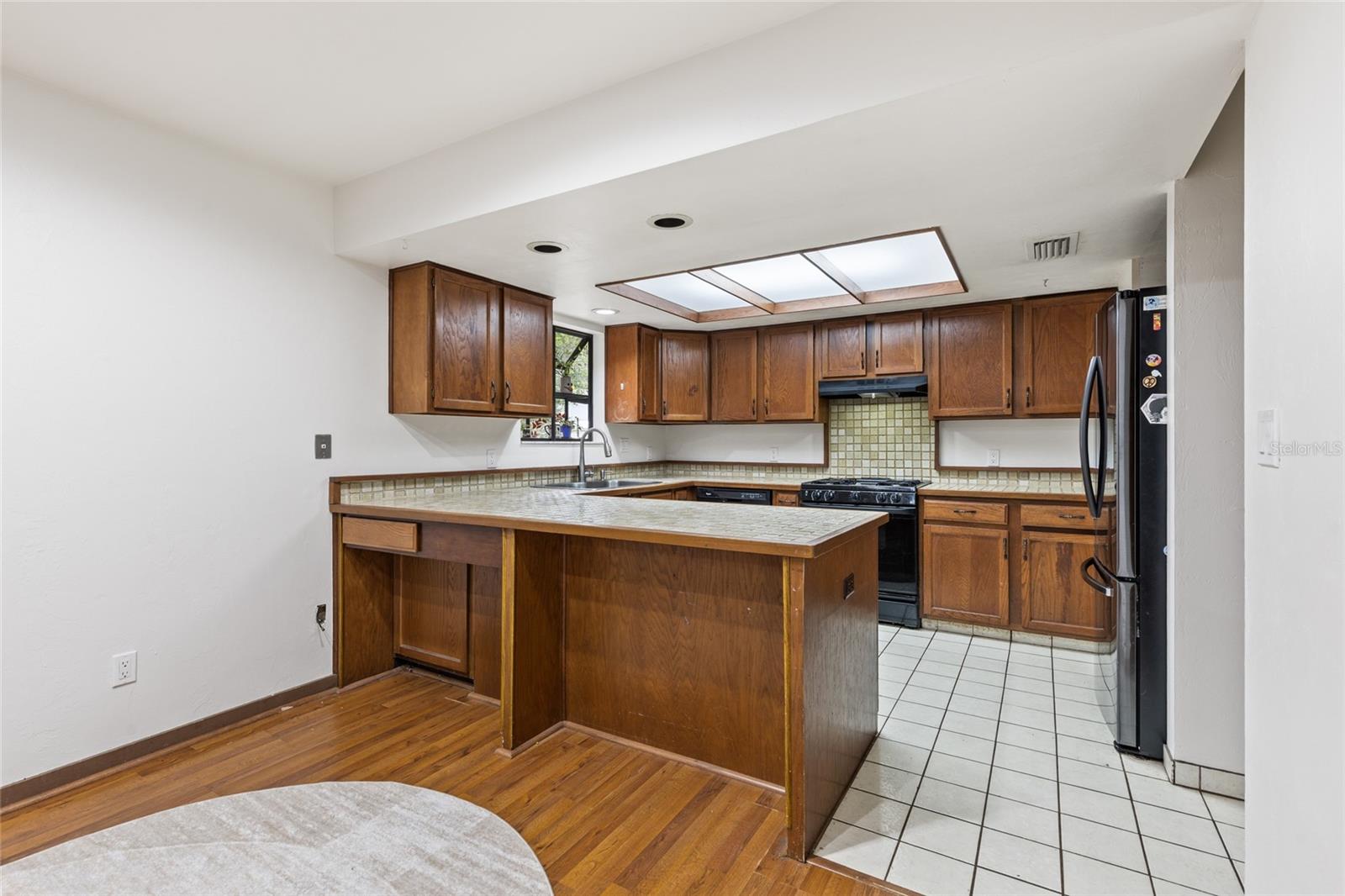 Image 19 of 50 For 7820 10th Avenue