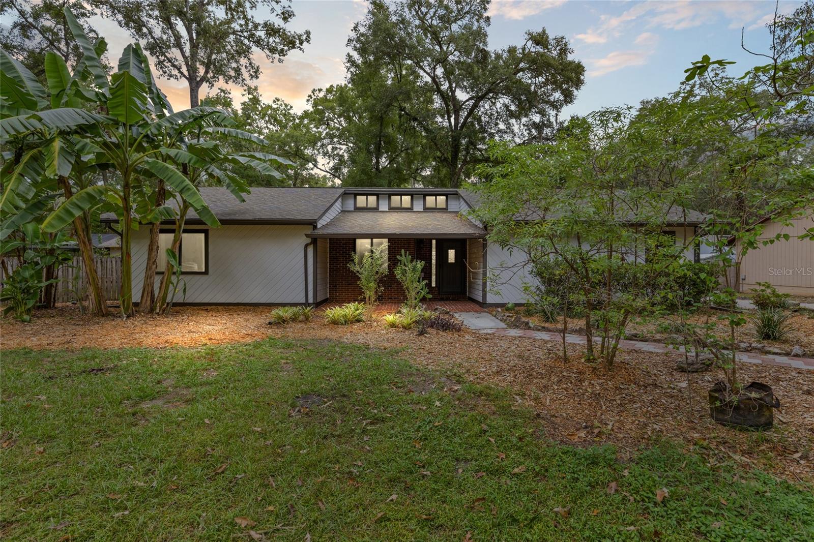 Image 5 of 50 For 7820 10th Avenue