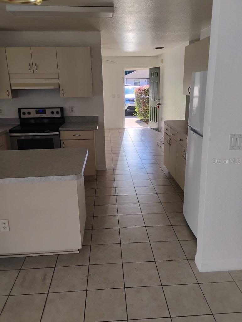 Image 3 of 10 For 1783 109th Place