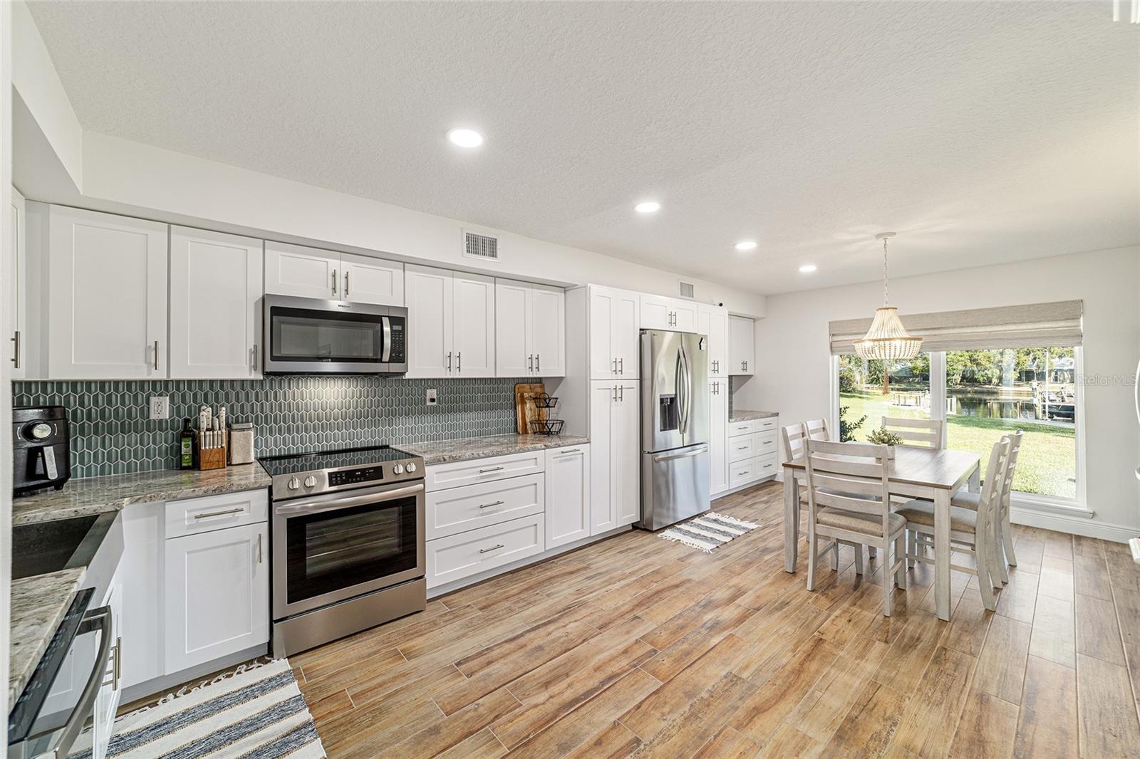 Image 12 of 49 For 11517 Sandpiper Court 149