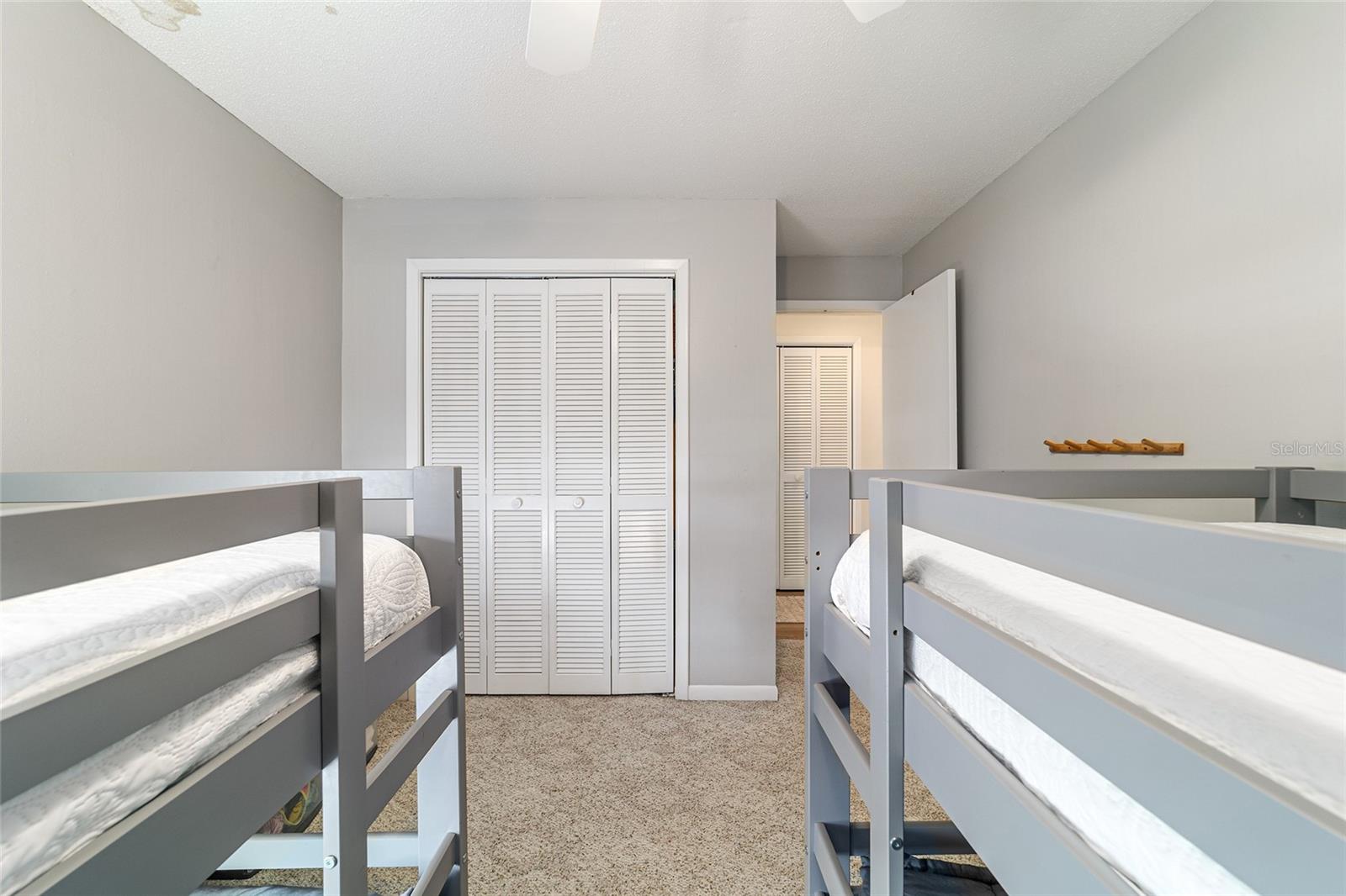 Image 37 of 49 For 11517 Sandpiper Court 149