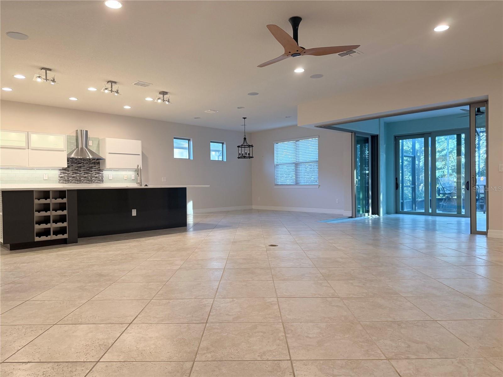 Image 20 of 45 For 10041 77th Loop