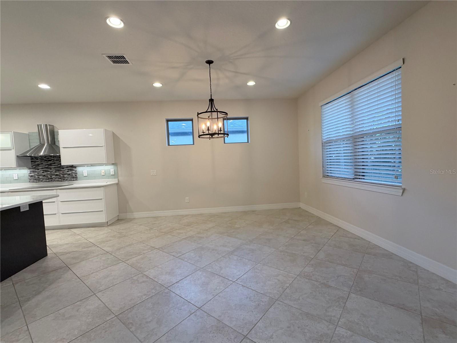 Image 24 of 45 For 10041 77th Loop