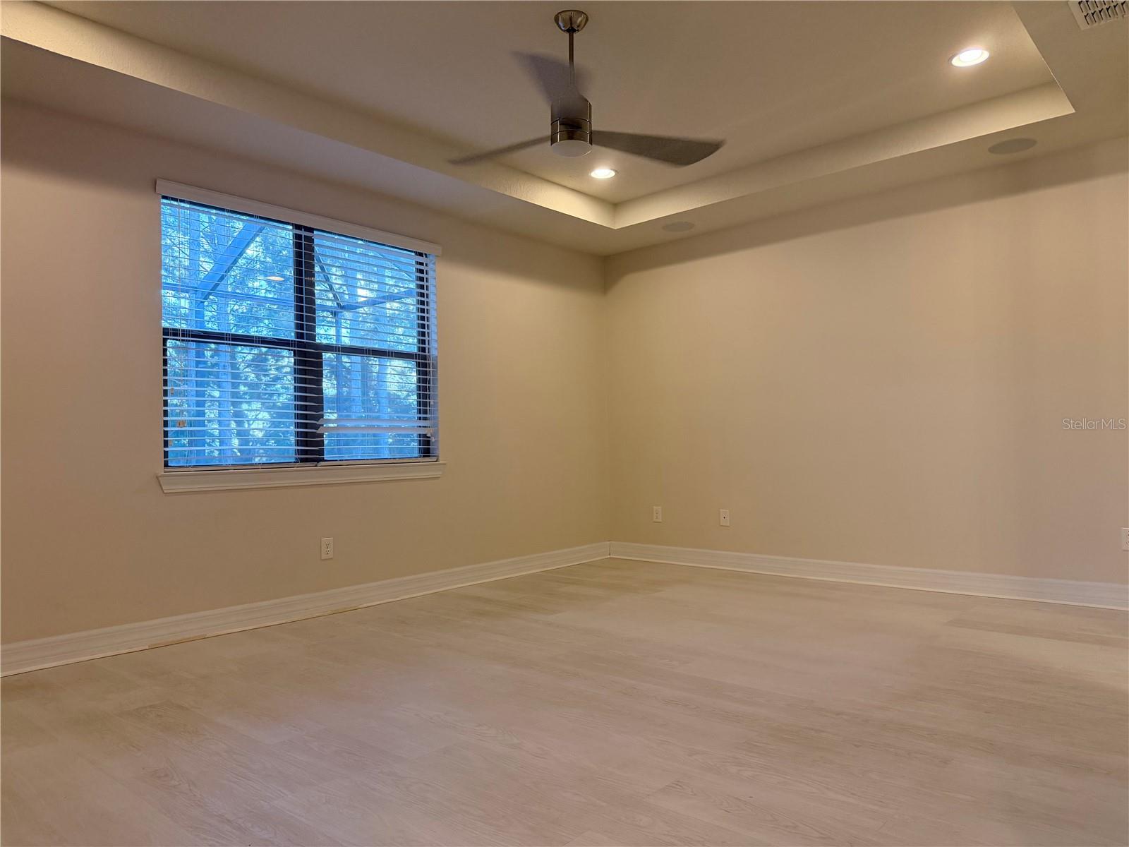 Image 35 of 45 For 10041 77th Loop