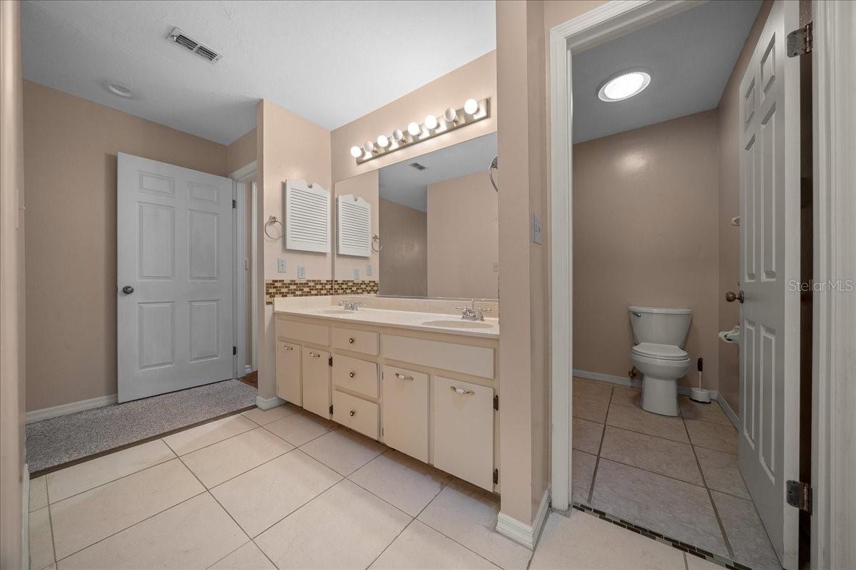 Image 25 of 63 For 3702 17th Street