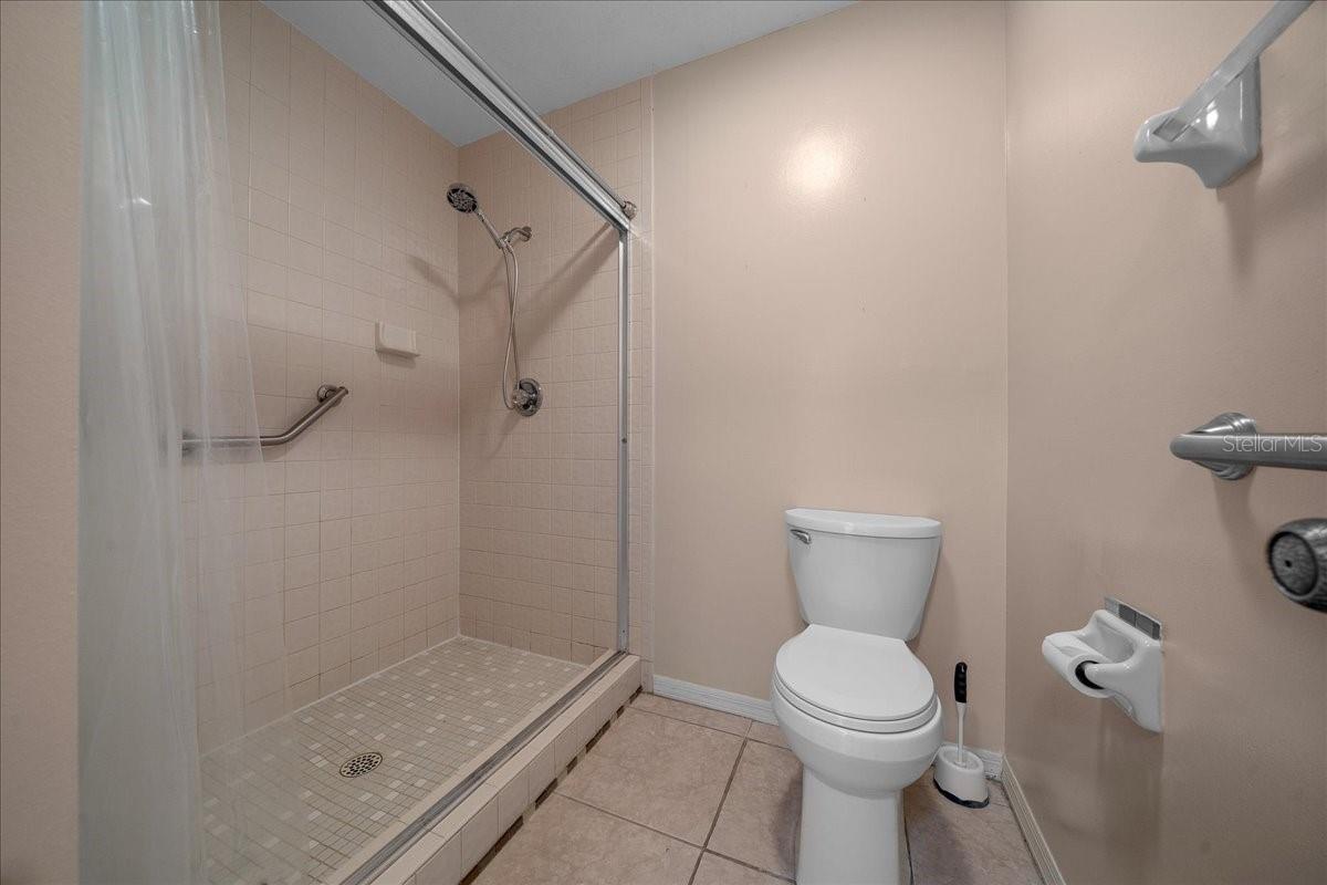 Image 27 of 63 For 3702 17th Street