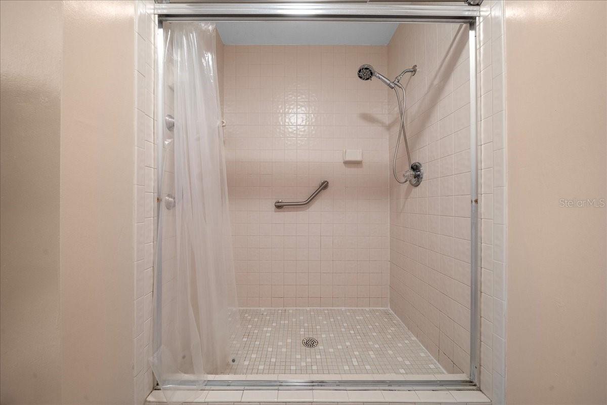 Image 28 of 63 For 3702 17th Street