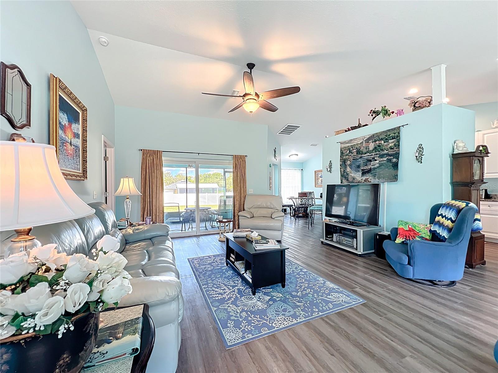 Image 3 of 31 For 4501 Ravenna Street