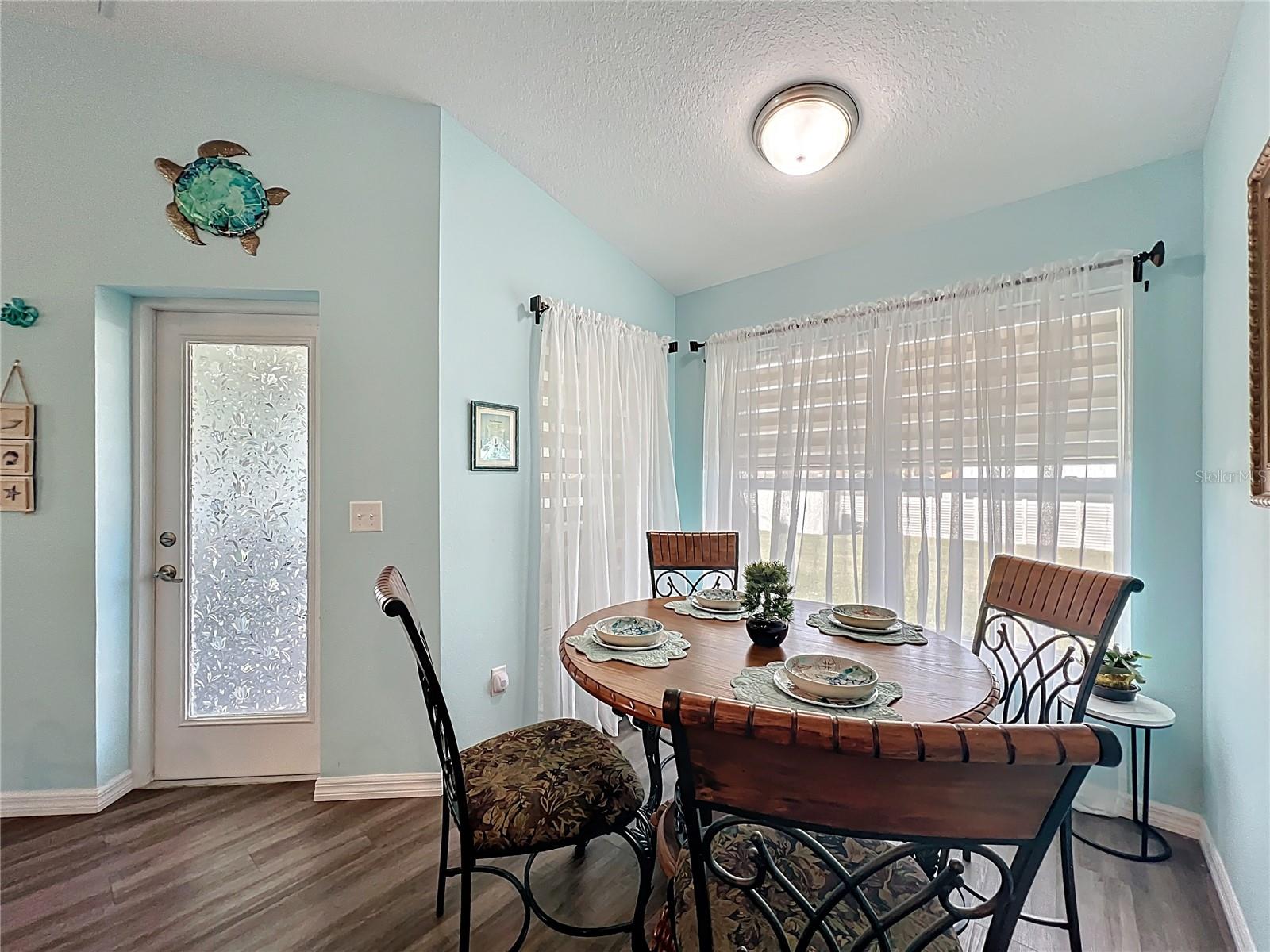 Image 6 of 31 For 4501 Ravenna Street