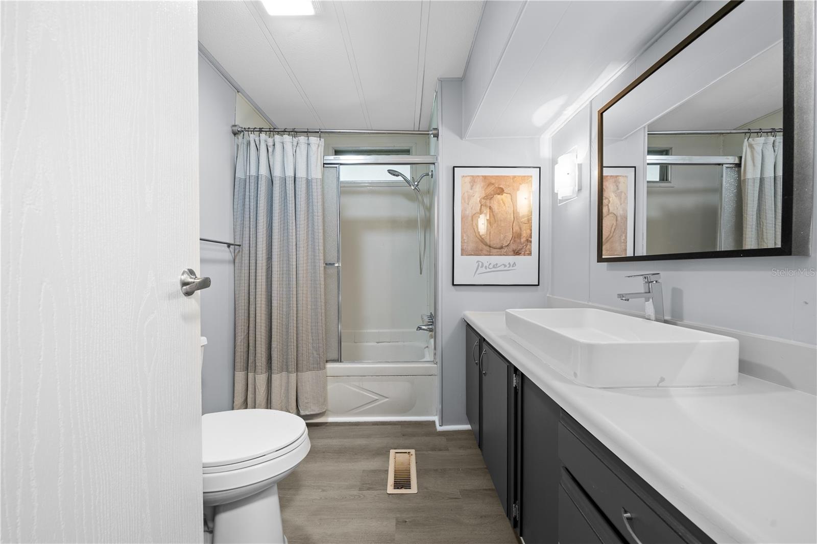 Image 24 of 51 For 426 5th Road