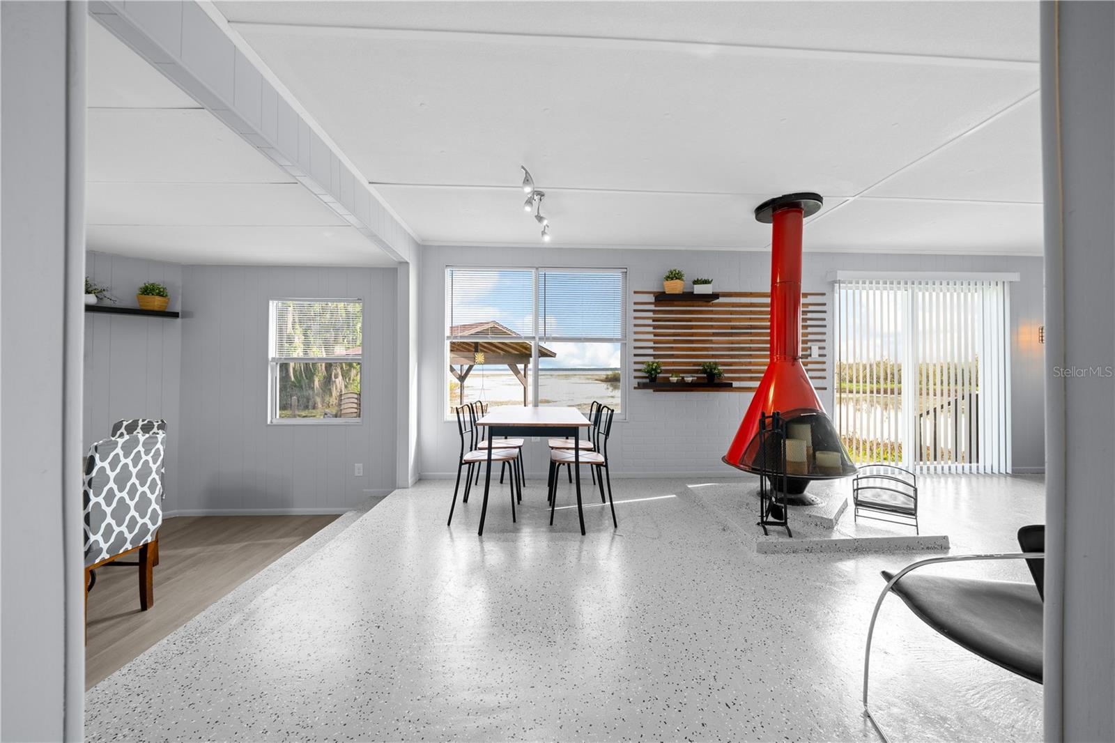 Image 25 of 51 For 426 5th Road