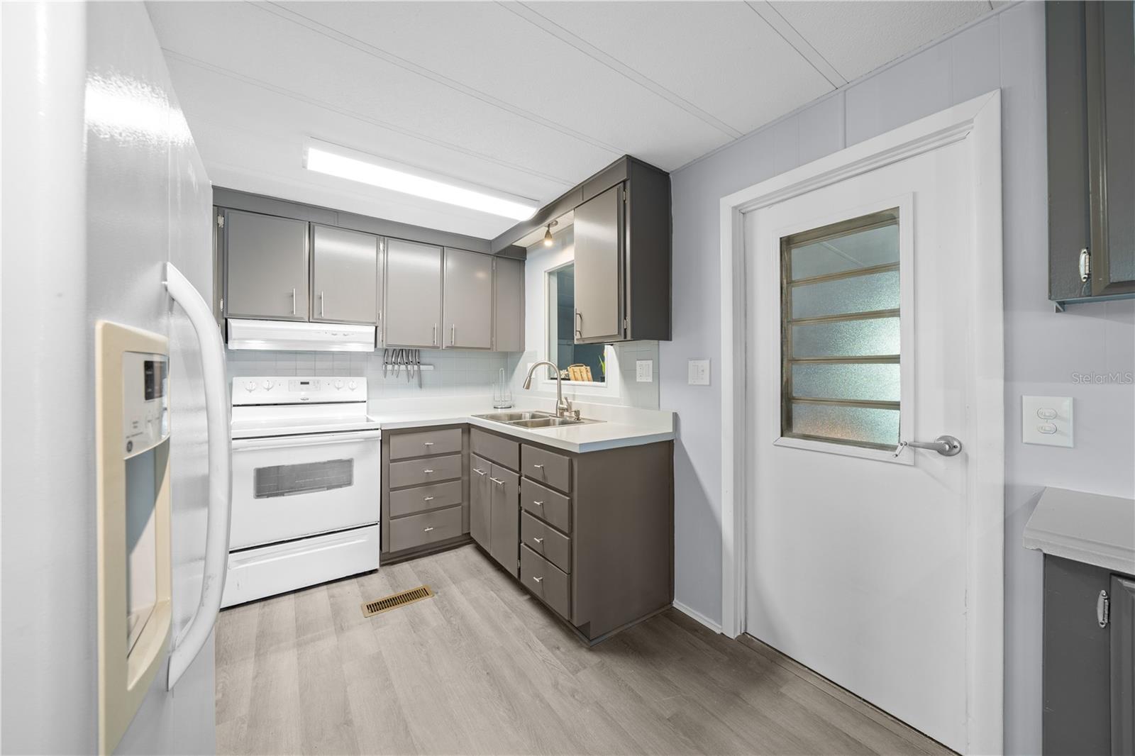 Image 6 of 51 For 426 5th Road