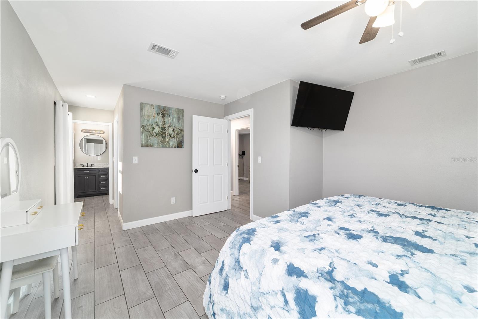 Image 38 of 100 For 9150 106th Place