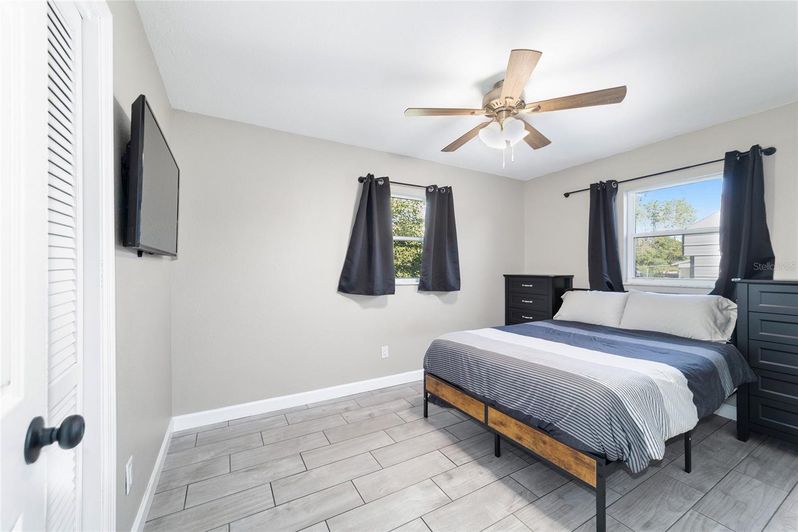 Image 44 of 100 For 9150 106th Place