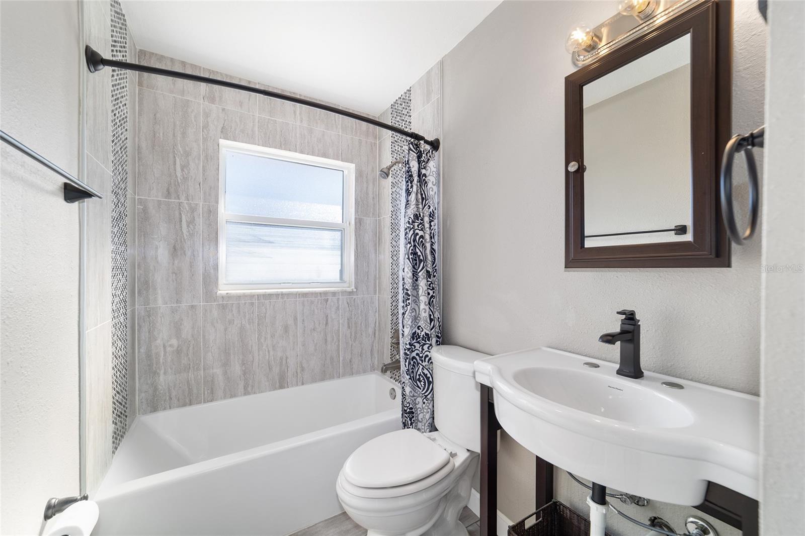 Image 47 of 100 For 9150 106th Place