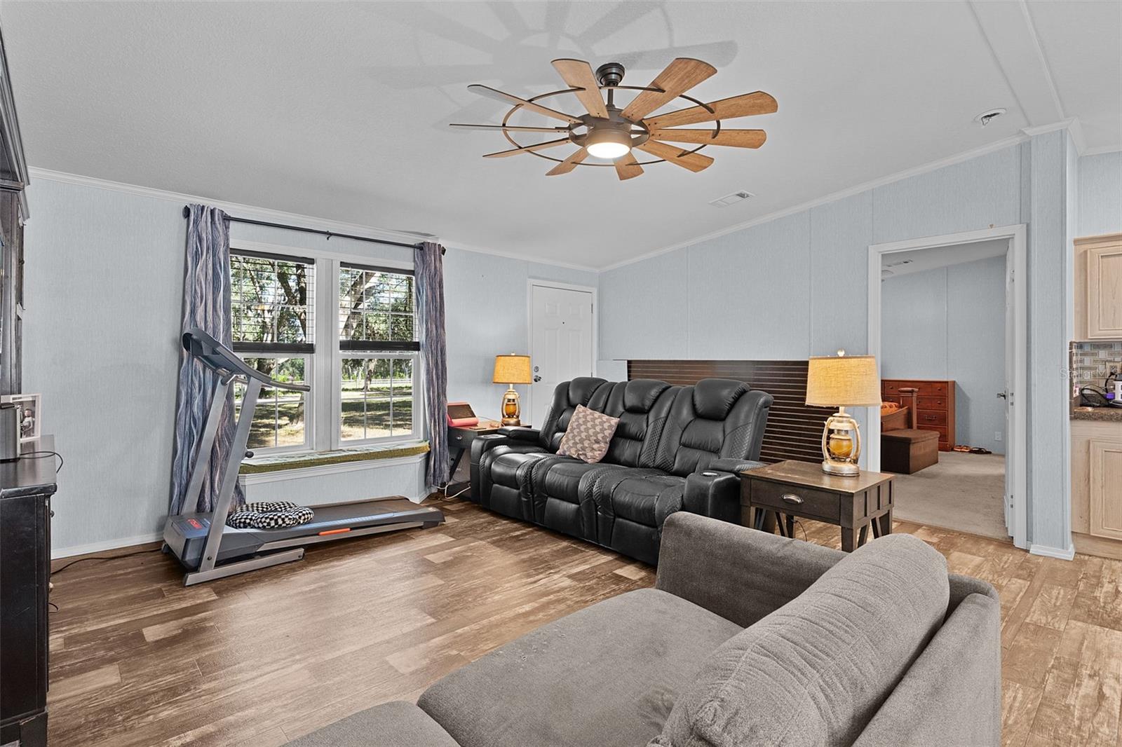 Image 10 of 59 For 16960 115th Avenue