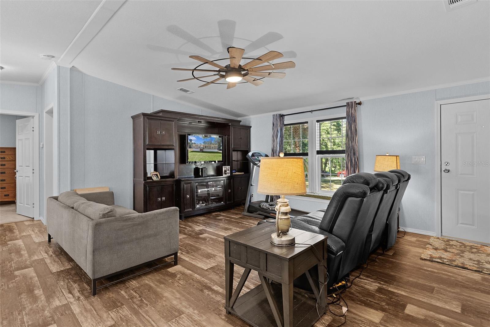 Image 12 of 59 For 16960 115th Avenue