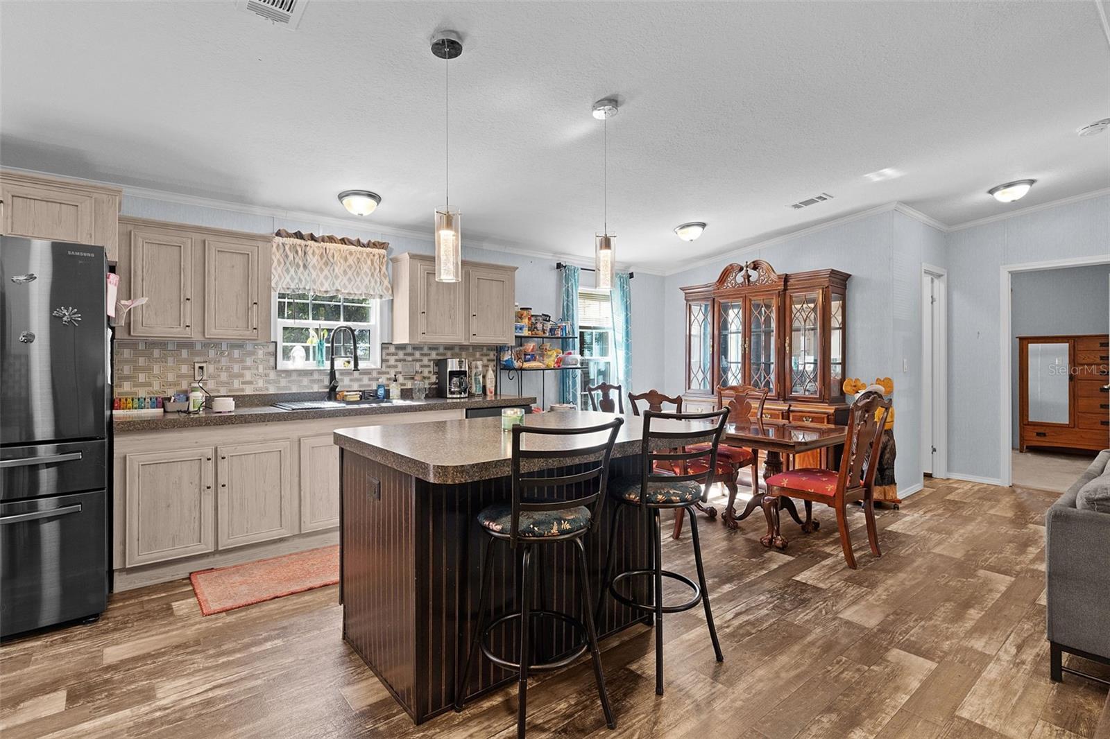 Image 15 of 59 For 16960 115th Avenue