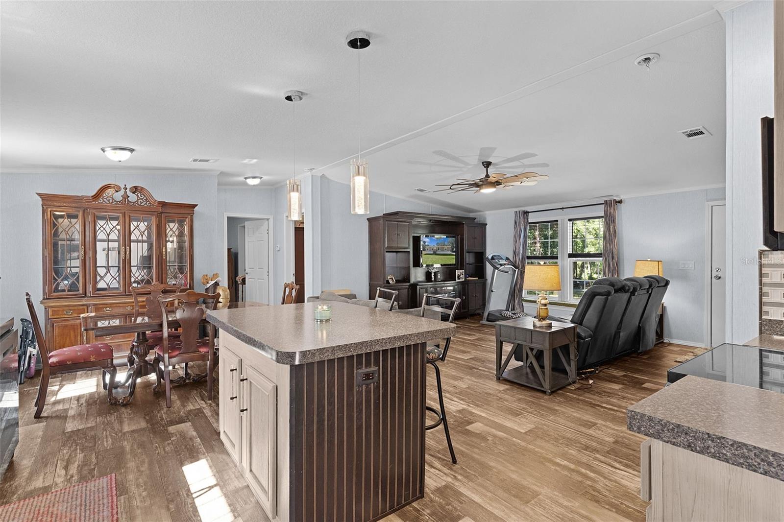 Image 16 of 59 For 16960 115th Avenue