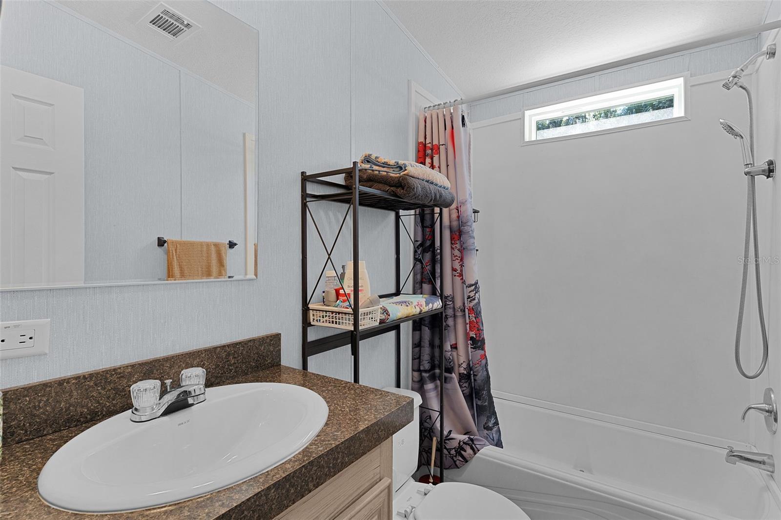 Image 25 of 59 For 16960 115th Avenue