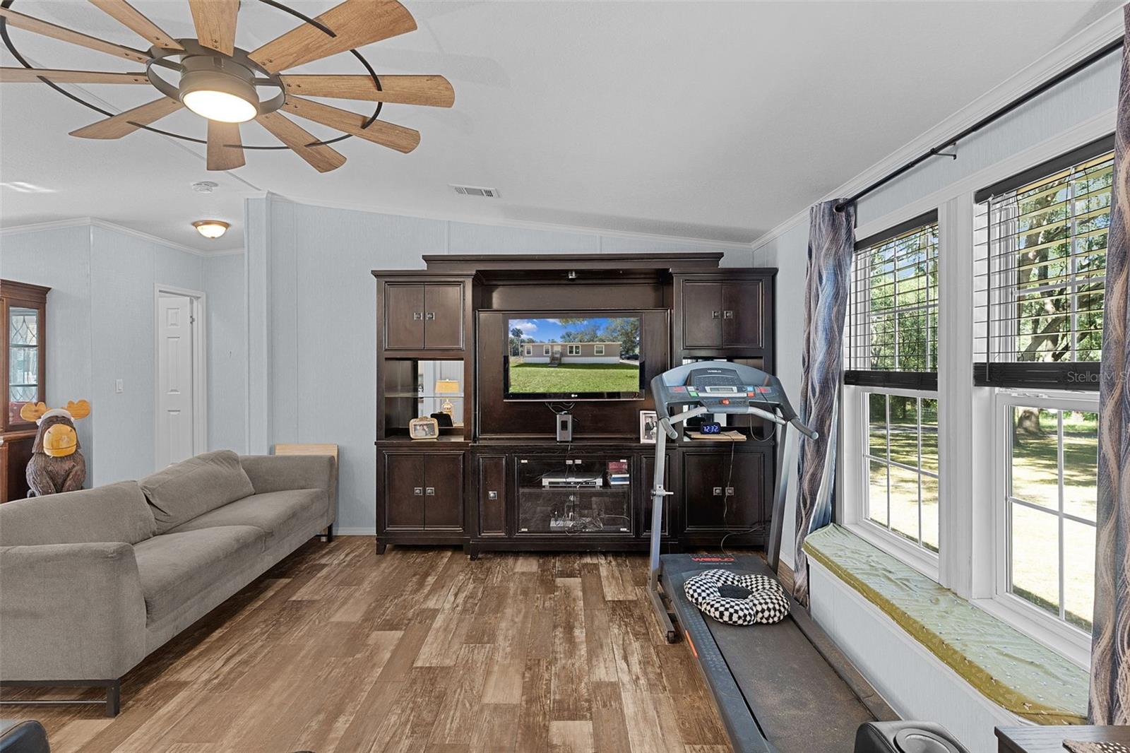 Image 8 of 59 For 16960 115th Avenue