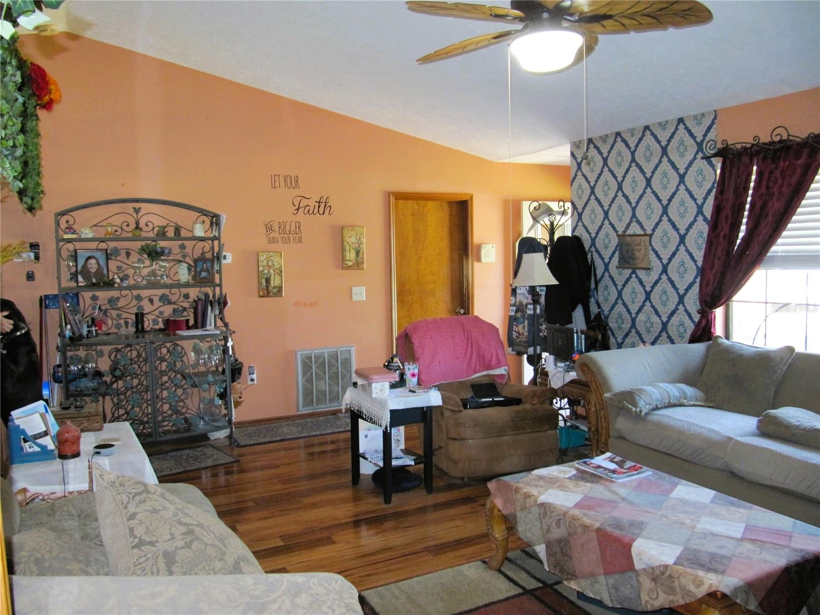 Image 12 of 23 For 11815 84th Avenue