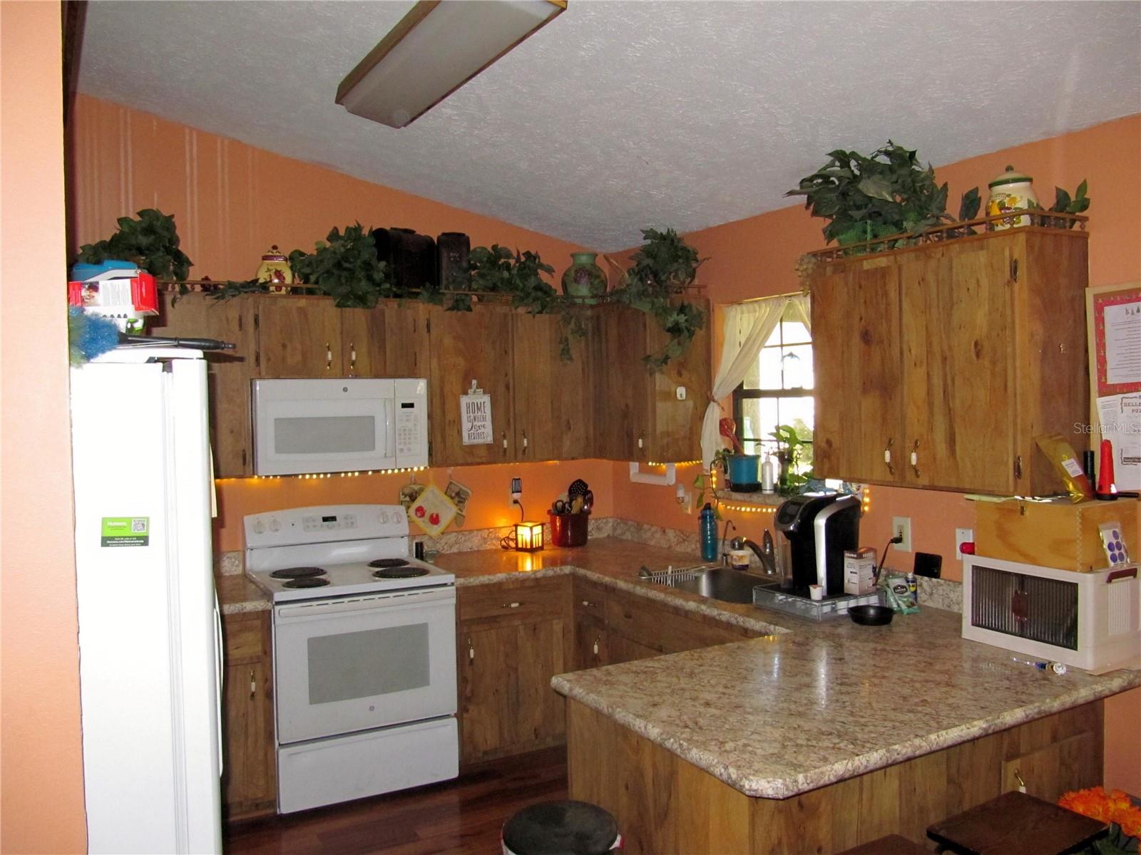 Image 13 of 23 For 11815 84th Avenue